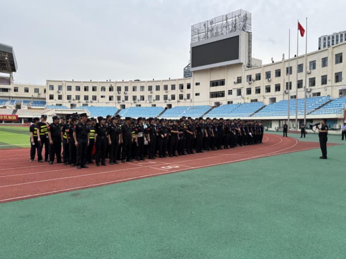 1760596738172512.jpg 1760586869374861.jpg